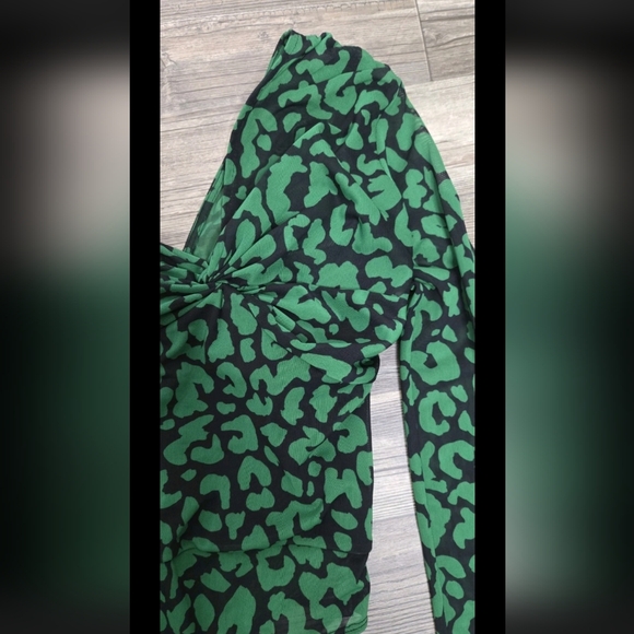 Michael Costello Green Animal Print One-Shoulder Bodysuit - Picture 6 of 9